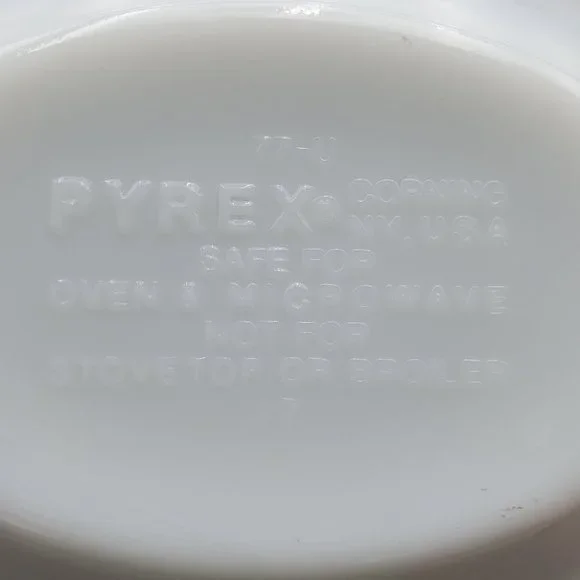 Pyrex Butterfly Gold Gravy Boat with Underplate Sauce Server and Plate - Picture 5 of 10